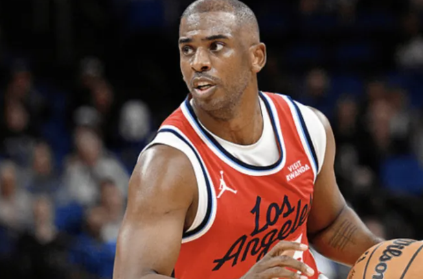 前NBA球员、教练拜伦-斯科特在节目中谈到克里斯-保罗：“他们对那个年轻人的做