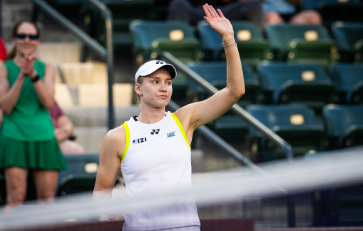 随着莱巴金娜闯入印第安维尔斯站四强，斯瓦泰克止步，莱巴金娜下周的PIFWTA世