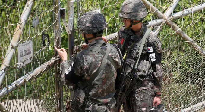 韩国这边又出意外了！据新闻媒体消息，在昨天，韩国一前沿边防哨所发生武器走火事故