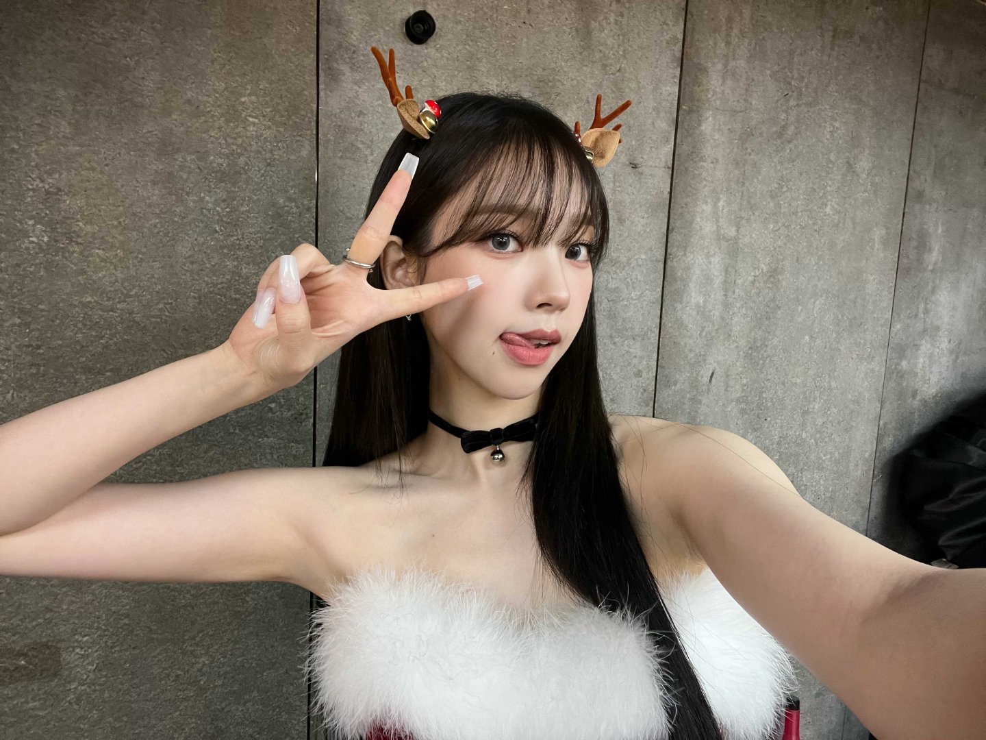 拥有这个世界上最美丽肩颈线条的女人