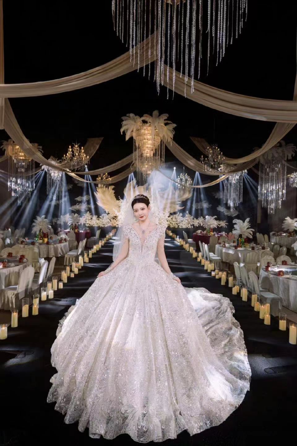 雅辰共喜，这波我直接嗑晕！刘雨辰黄雅琼衢州婚礼回女方家乡办宴也太甜，雨辰还猛夸