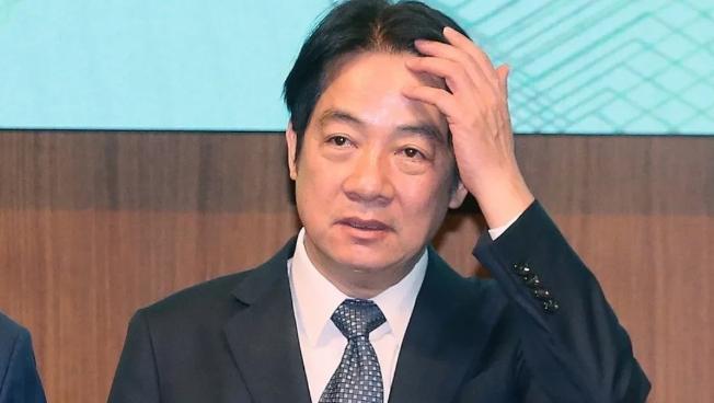 民进党当局通过“陆委会”放话，说中国共产党在抗日战争中“没有实质性贡献”，更不可