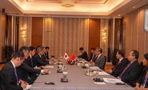 中国和日本谈妥了7月10日，在出席中国～东盟外长会时，外交部长王毅和日本外相岩