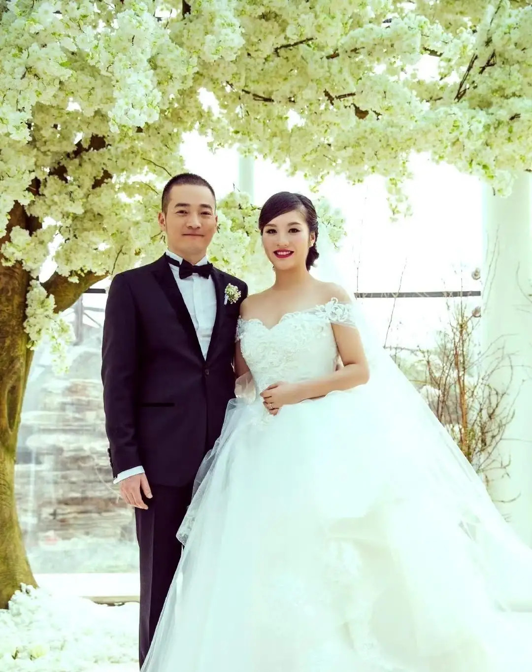 曝喻恩泰妻子出轨喻恩泰被曝多年见不到女儿，起因是前妻史林子先出来控诉他甩手不管。