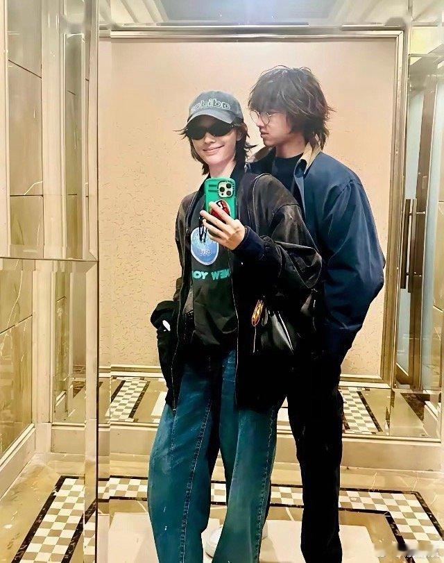 600万，白百何养出个185cm的紧急联系人。18岁成人礼上，元宝对白百何说：