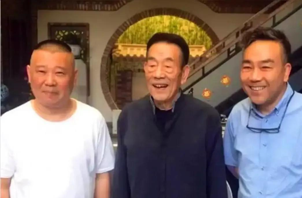 杨少华先生，于7月9日不幸去世，享年94岁。杨少华先生去世之后，有很多亲朋好友