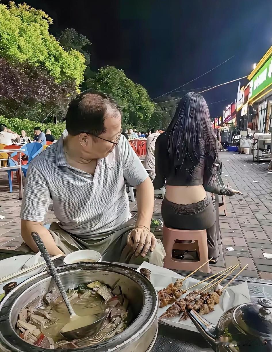 说中年男人好色正常，不是为越界开脱，而是对人性客观规律的正视。一、生理使然。