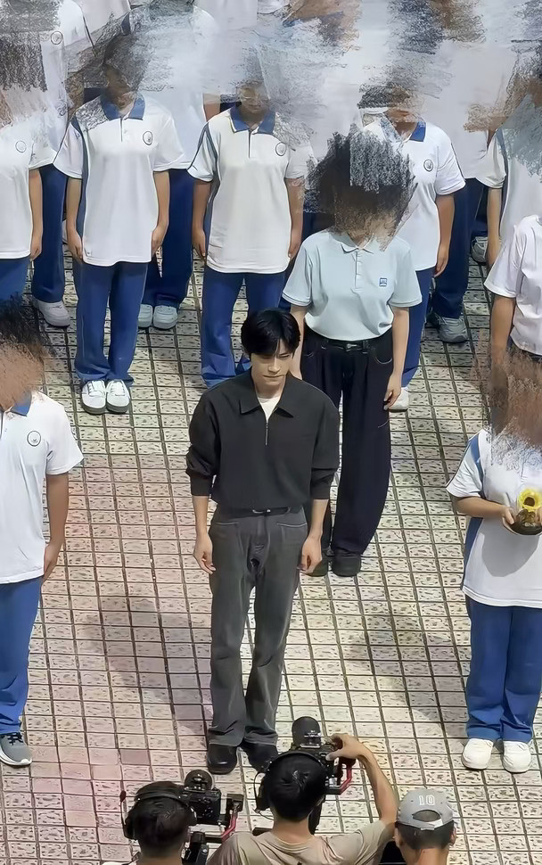 全世界都在偶遇