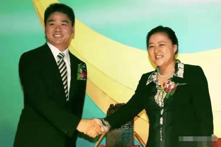 她一句话救活京东！风投女王豪掷1000万美金，赌对刘强东，狂赚200倍回报！