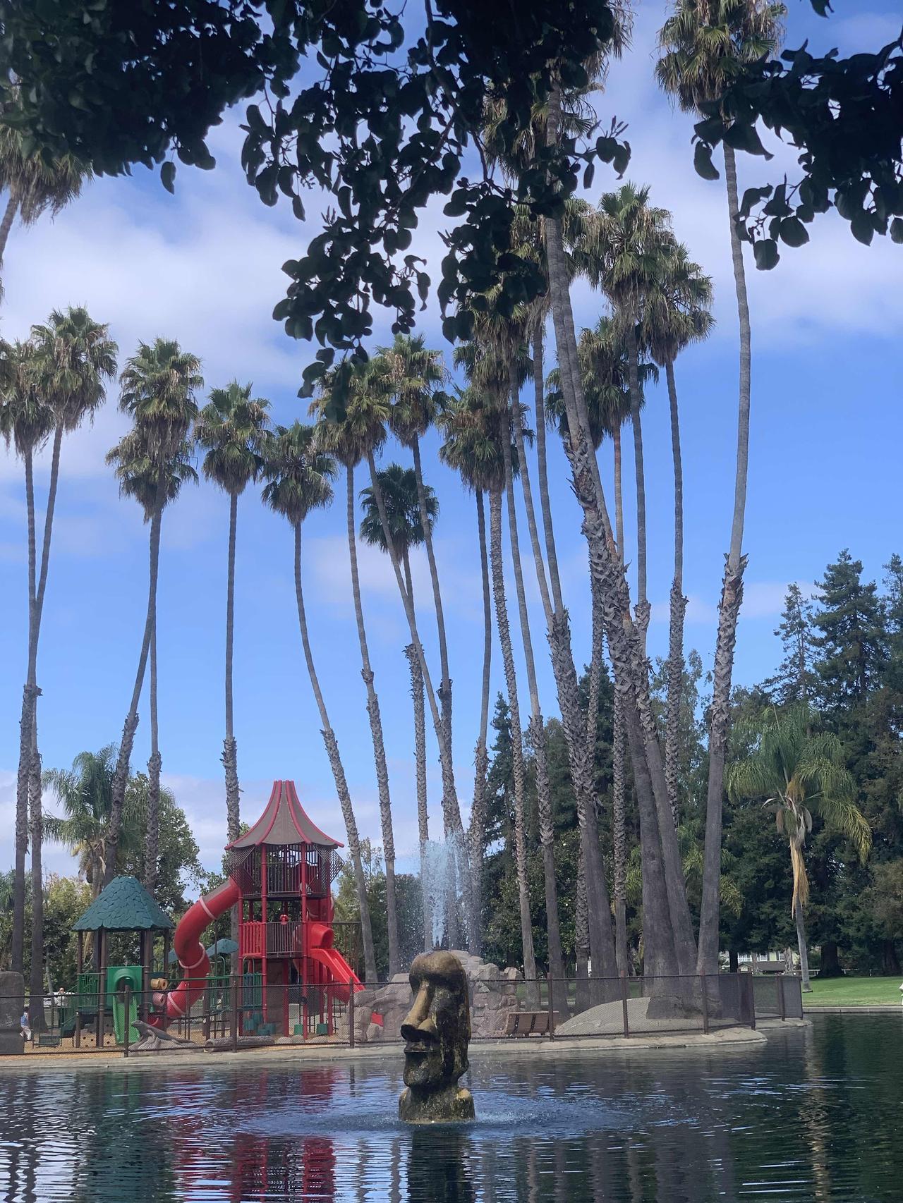 有人说，假如北漂家庭的孩子今后不能在北京参加高考，千万不要让孩子在北京上学。北漂