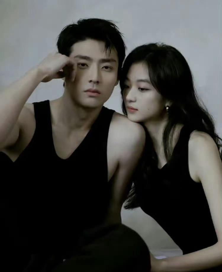 戏里爱得有多真，戏外散得就有多静。去年还提着生活用品进出同一小区，今年ins