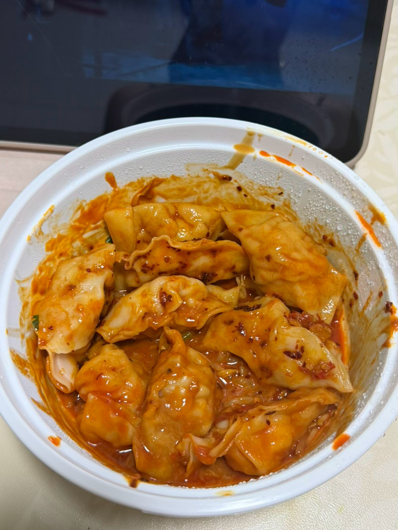 下班就遇见这么美的夕阳🌇好幸运我喜欢🍚🍚点的🍚🍚诶我觉得我今天巨帅巨飒呀[墨镜]太搞笑了电