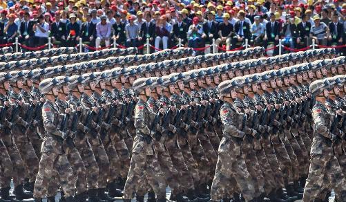 现在很多西方国家包括美国，都在思考一个问题：中国人民解放军到底能打多强，战斗力怎