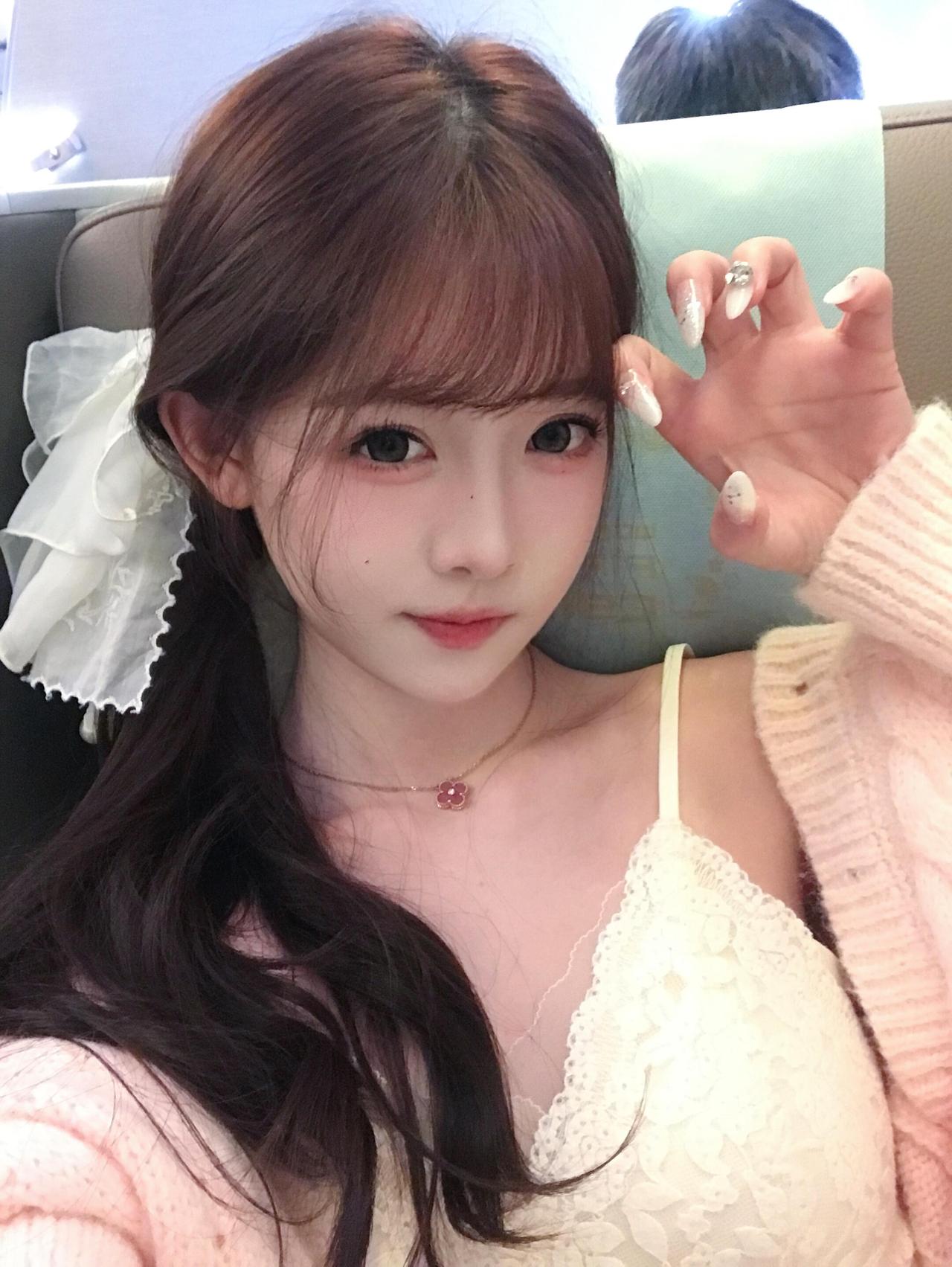 怎么样？好像不怎么样哈哈哈甲片没贴好我害怕长出来劈到肉贴的全贴叫的上门美