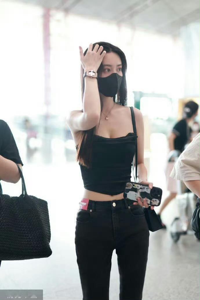 原来孟子义身材这么好，看来以前总是把她忽略了​​​
