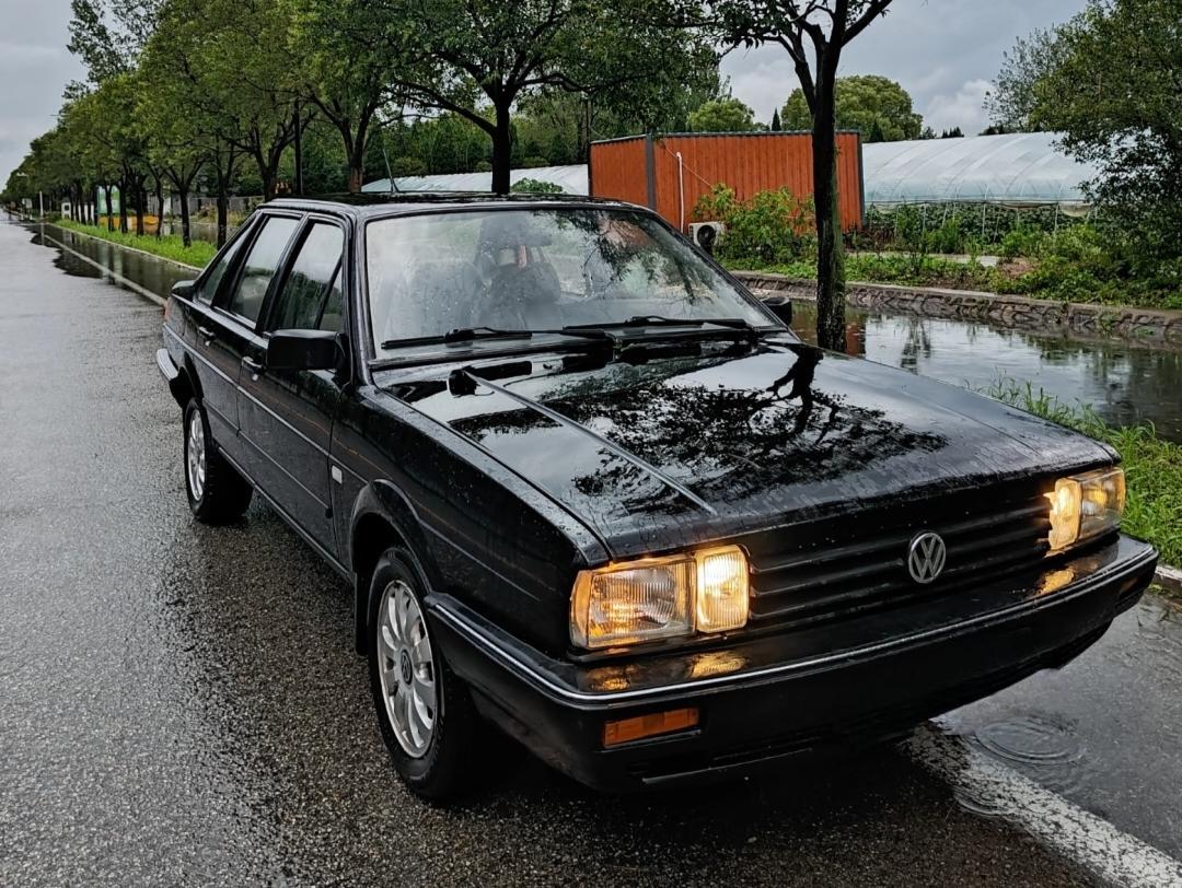 为什么马路上这么多大众车？大众是早一批进入中国市场的合资品牌，1984年就