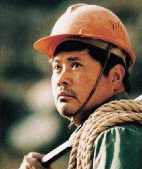 “贪污受贿，你根本不是个好人！”他花70万为村民修路，结果路通了，他也被村民举报