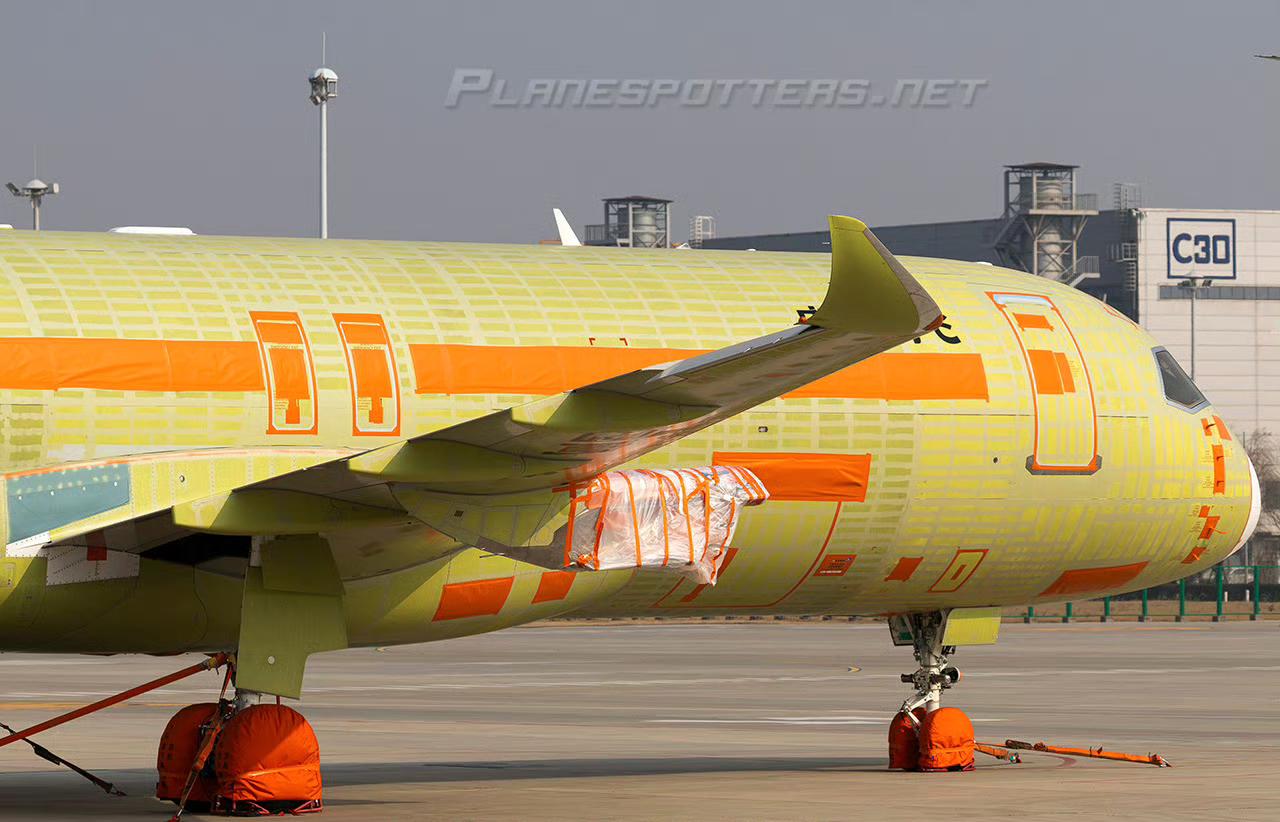 金鹏航空第2架C919飞机曝光！包裹这么严实，什么时候接收是个大问题！作为国