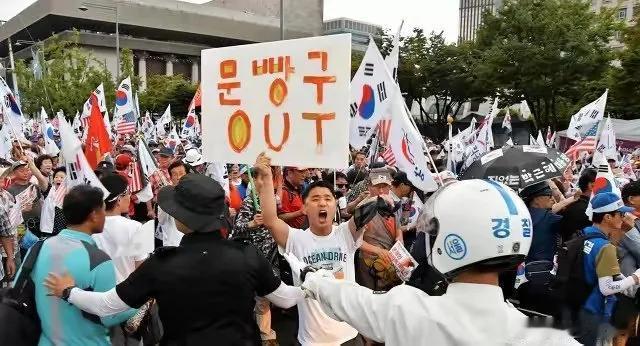 韩国现在怎么了？韩国部分民众为什么反华？为什么总是我们和人家友好，人家不领情呢？