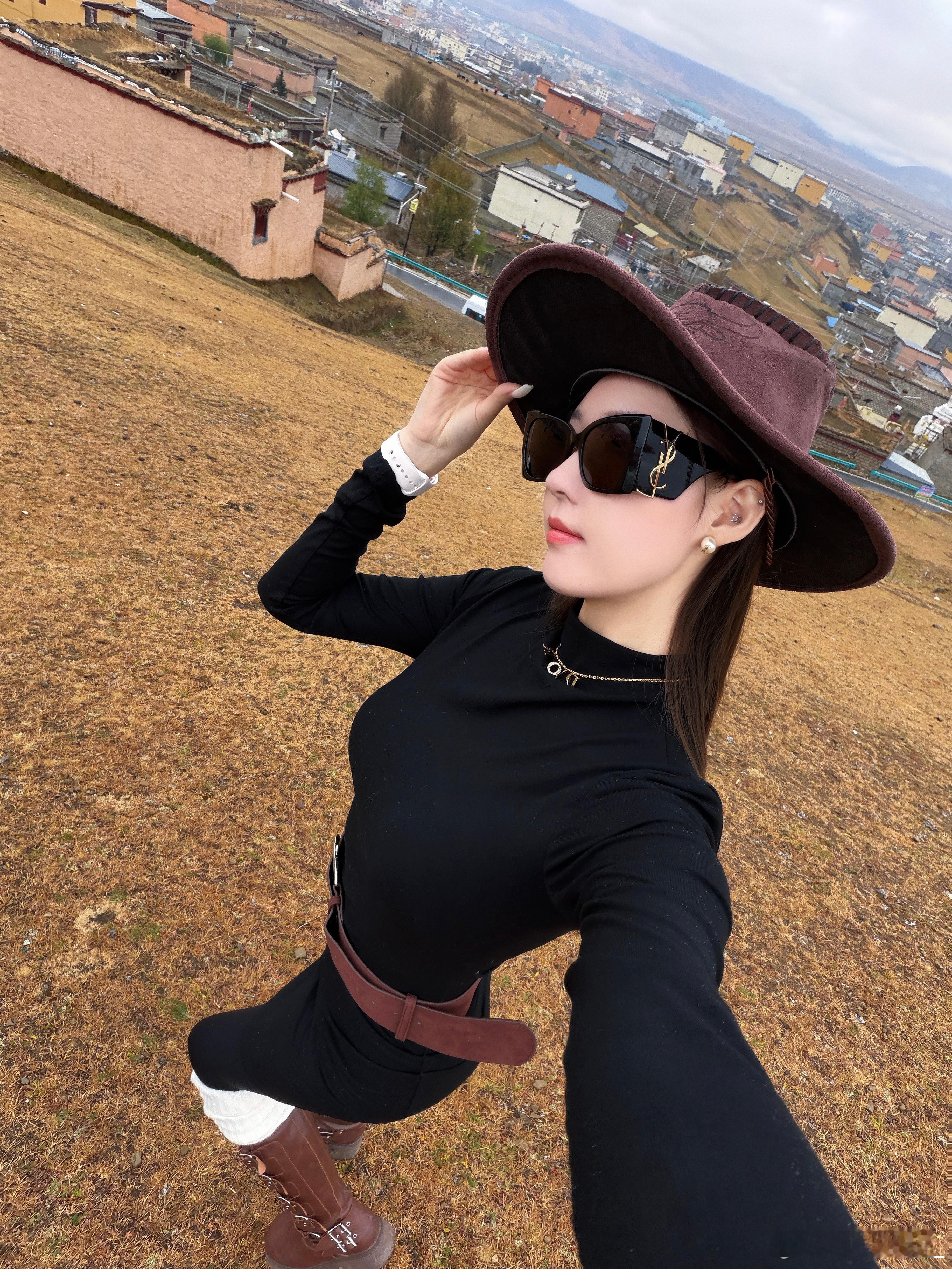 可我偏爱这浪漫又自由的荒凉记录理塘川西​​​