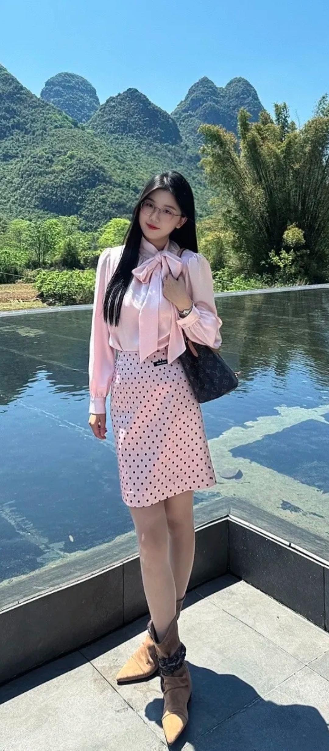 家乡美:在桂林山水间，享受美好时光。