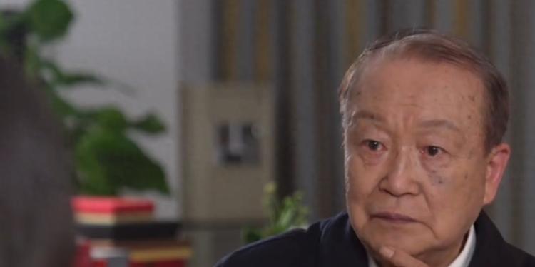美军耗资万亿打造的隐身神话，这回彻底碎了一地！谁能想到，砸碎这个神话的，是一位默