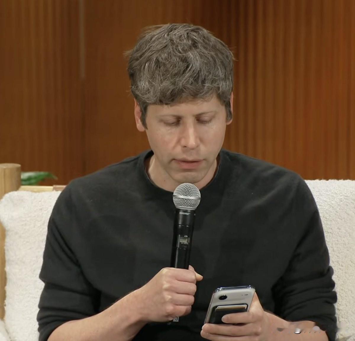 iPhoneAir本应成为一种风格宣言，苹果错失了好好推广他的机会，一旦全世界