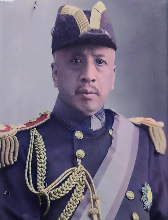 北洋水师的投降派，邱宝仁应该算排名靠前的，官衔决定，比他职级更高的死光光了