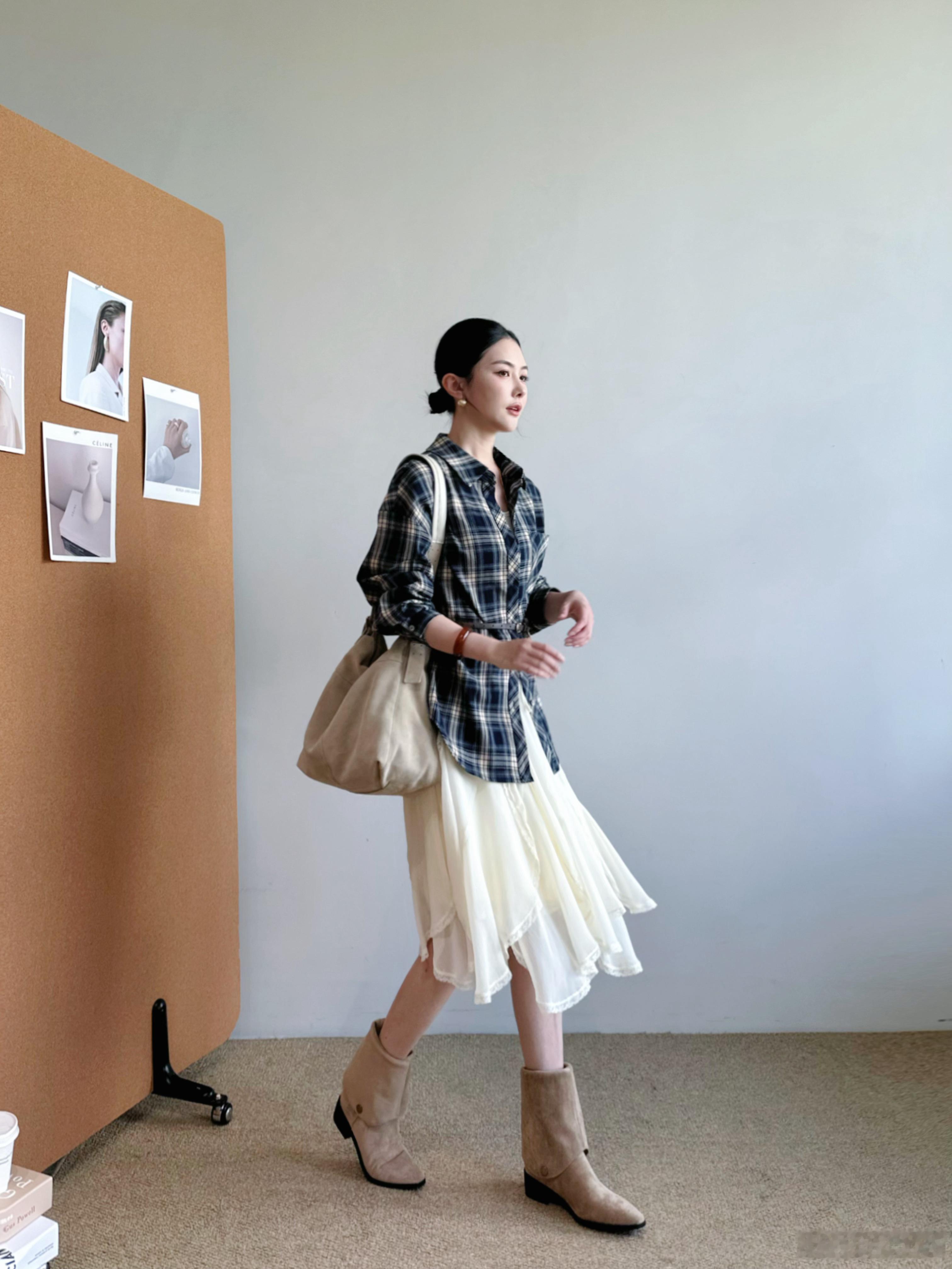 秋天的故事会慢慢展开📷秋日穿搭早秋穿搭日常穿搭k姐的衣柜​​​