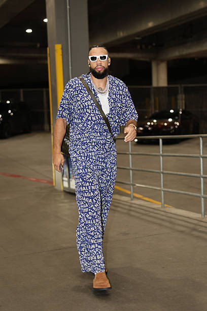 狄龙这气质，或许应该去更大的球市，更有流量的球队。