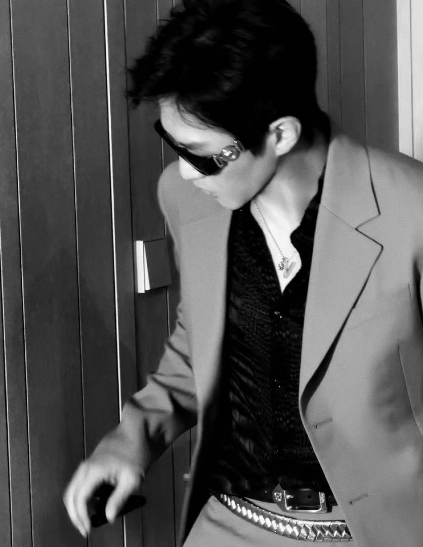 导师邓超的含金量还在上升哈哈哈哈哈被邓超的发言狠狠圈粉！“谁天生都不是站在舞台