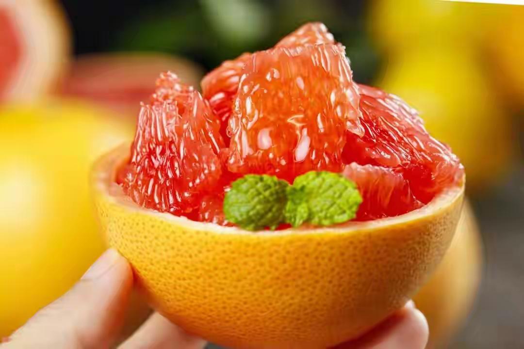 只要在吃药，就千万别吃这种水果！总有人因此中毒……在服药期间，某些水果可能会与