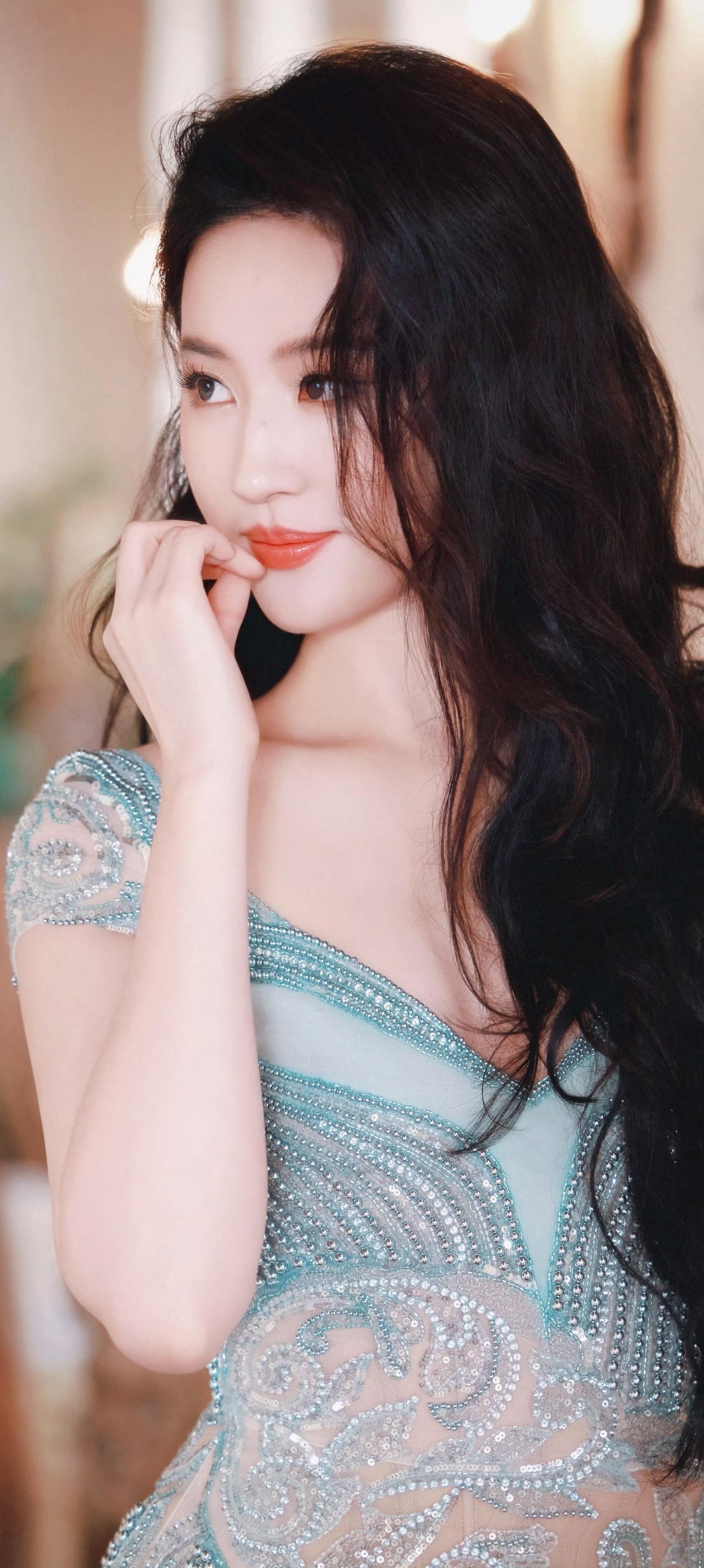 刘亦菲高清全屏壁纸，仙气满满的茜茜公主。刘亦菲