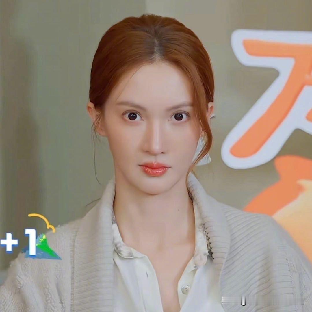 金晨和谢霆锋的事情性质一样，甚至还比人家多了一个涉嫌骗保。但是受到的处罚却截