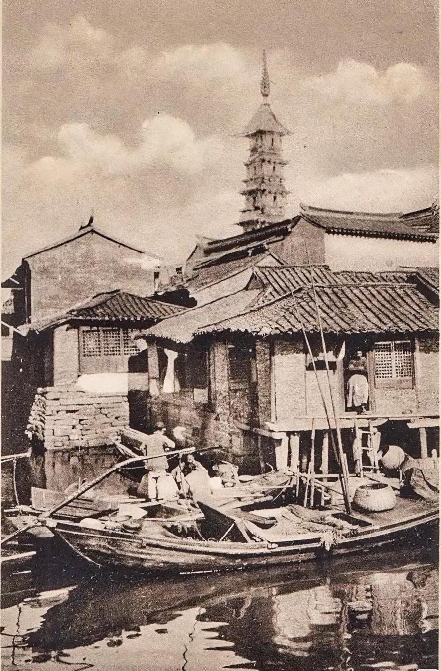 这是1920年的嘉定，当时嘉定还属于江苏，不属于上海。1920年嘉定为江苏省松