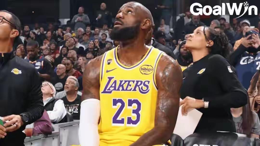 明年最可能发生的情况:詹姆斯回骑士，骑士把米切尔送到独行侠，换回欧文，复刻201