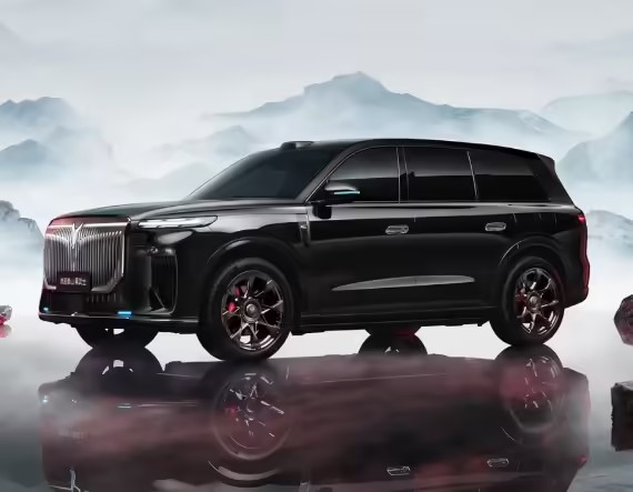 岚图泰山黑武士内饰公布，今天就会正式上市。这内饰看完，我终于知道50.99万