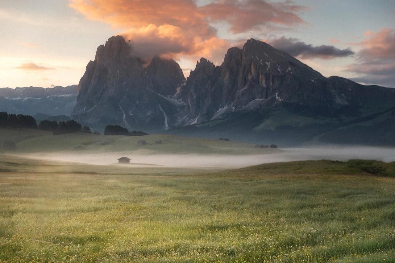 我这边有两个学生，从这两个学生身上就能够看到家长有多么的重要。一个学生家长其实学