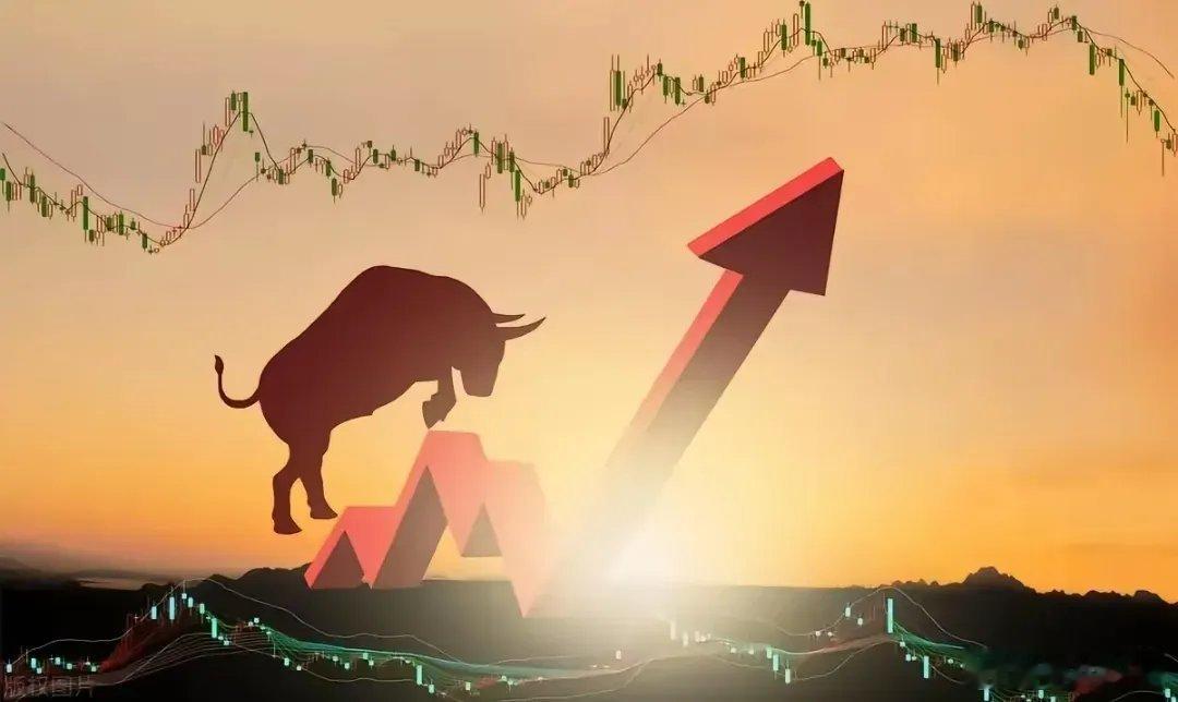 11月份，值得关注的三大核心板块：1，算力板块作为数字经济的底层支撑，核心驱动源