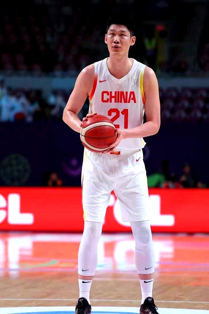 支柱型球员，中国队没有他们三真打不了韩国！每到关键时刻，赵睿就持球强行撕