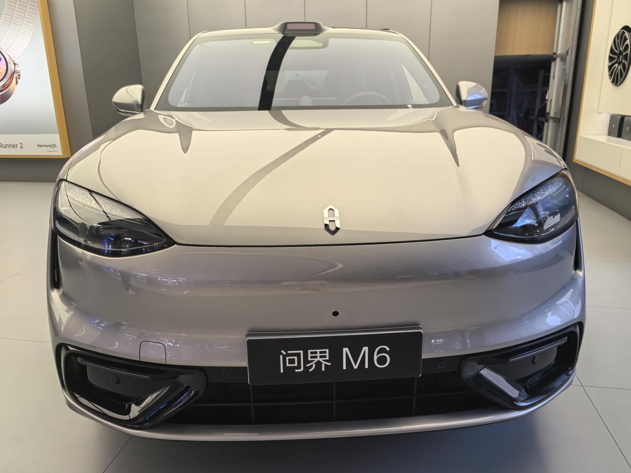 华为智驾销量为什么不能像华为手机一样遥遥领先？中国新能源车百家争鸣，爆款不断