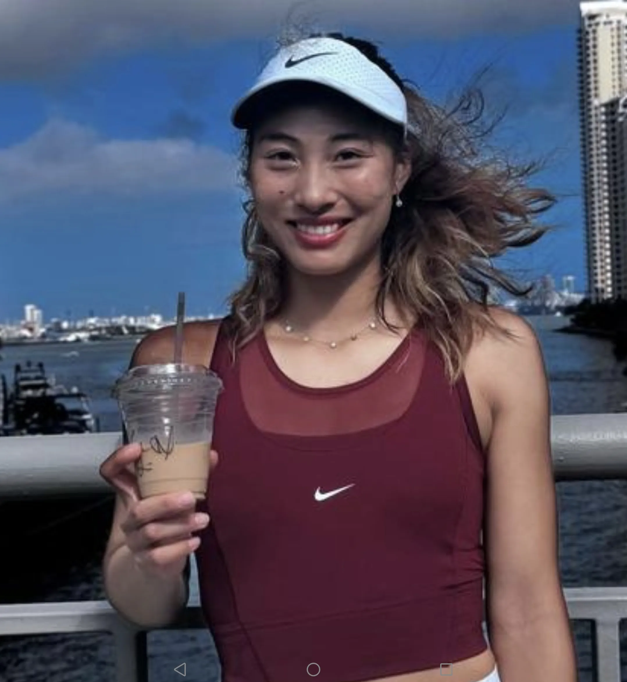 3月19日凌晨，WTA1000迈阿密站女单第一轮，世界排名第229戴维斯2：1（