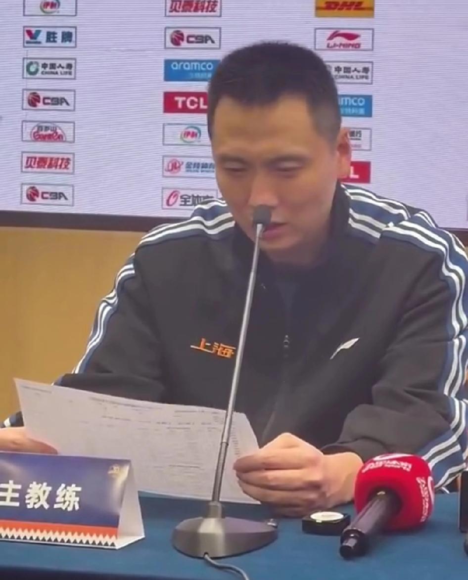 弗格让洛夫顿不再冲动，琼斯马上回归CBA，哈里斯拖家带口来新疆浙江队输给上海