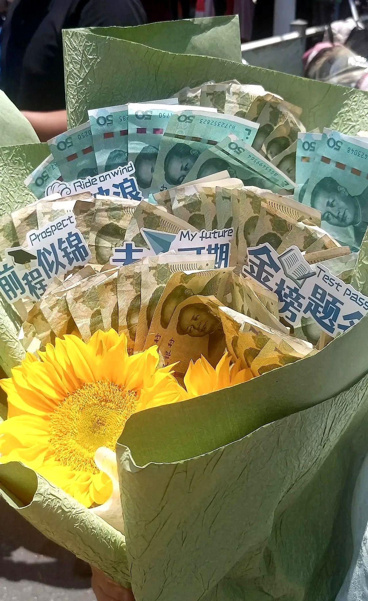考生迟到而错过的考试，家长是最大的罪魁祸首，会被怨恨一辈子！江西抚州高考考点，
