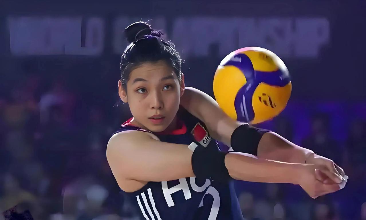 庄雨珊从意甲火速回国帮福建保级，福建排位先输北京，然后7、8决赛第一场福建女排