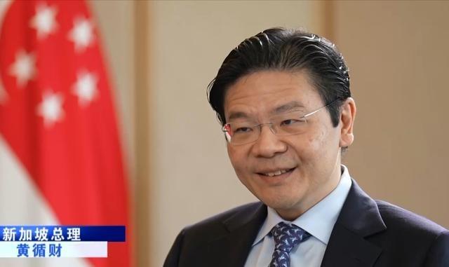 新加坡来“低头”了？新加坡《联合早报》3月24日报道：“新加坡总理兼财政部长黄循