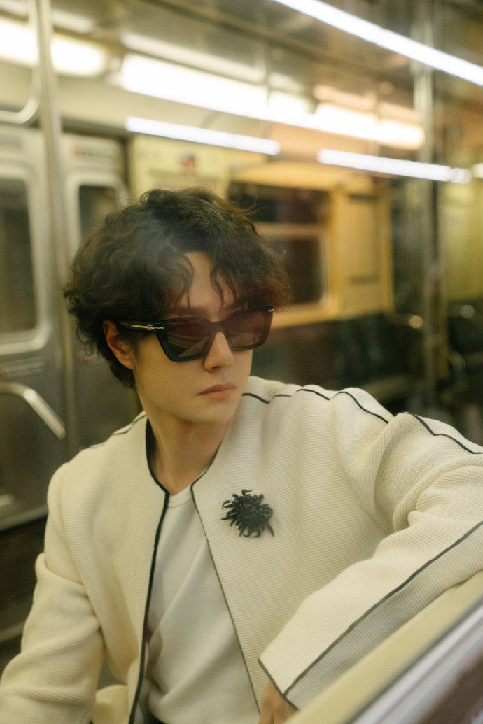 王一博笑容帅气统统锁定锁定笑容王一博王一博笑容帅气统统锁定，谁懂这个一博笑容