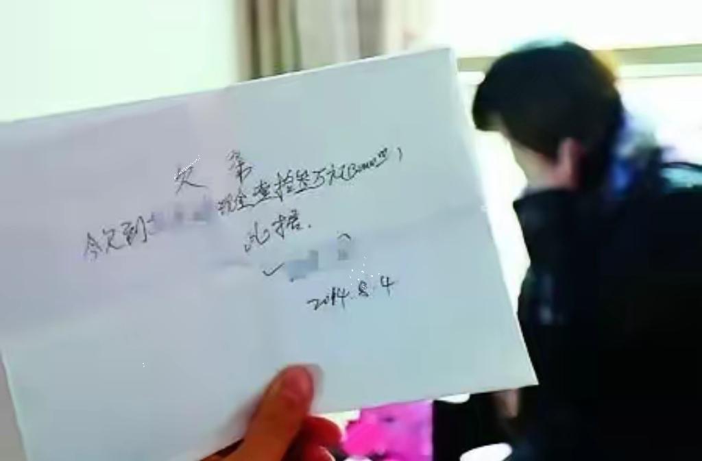 凌晨2点，一个负债40万的年轻人准备跳江。出租车司机对他说：“死之前，