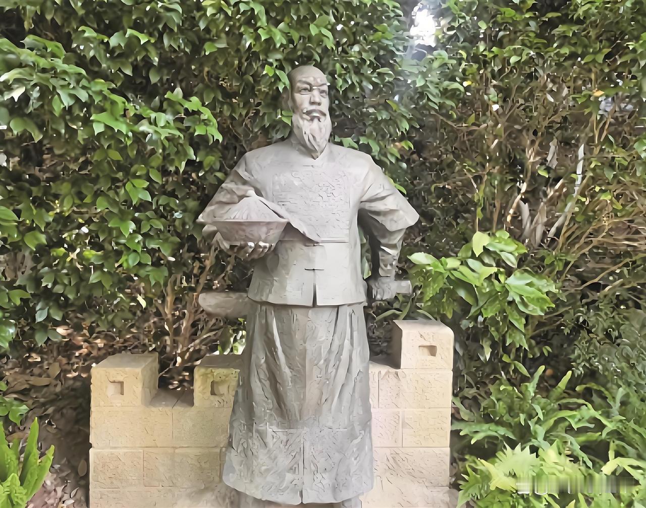 乾隆多少见过点世面，也多少拎得清是非，在他手上冤杀大臣的情况极少，柴大纪就是他的