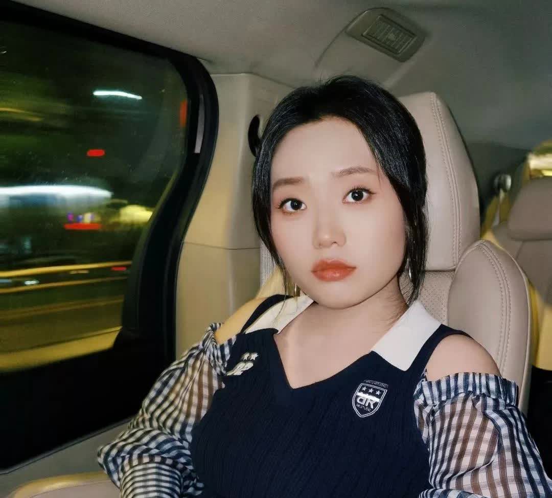 李雪琴这事儿真没人觉得震惊吗？110个的车，开13个月打对折卖给自己